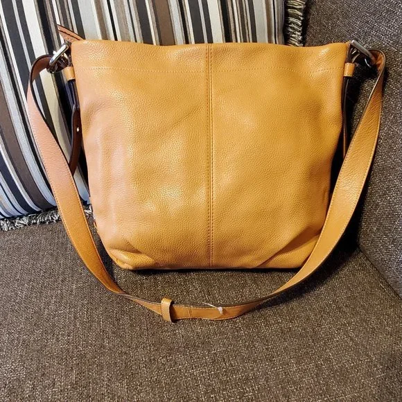 EUC Coach Pebble Leather Shoulder Bag - Rare - Picture 1 of 15